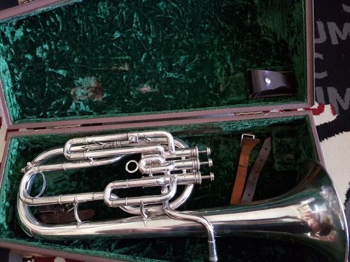 Triumphonic Tenor Horn